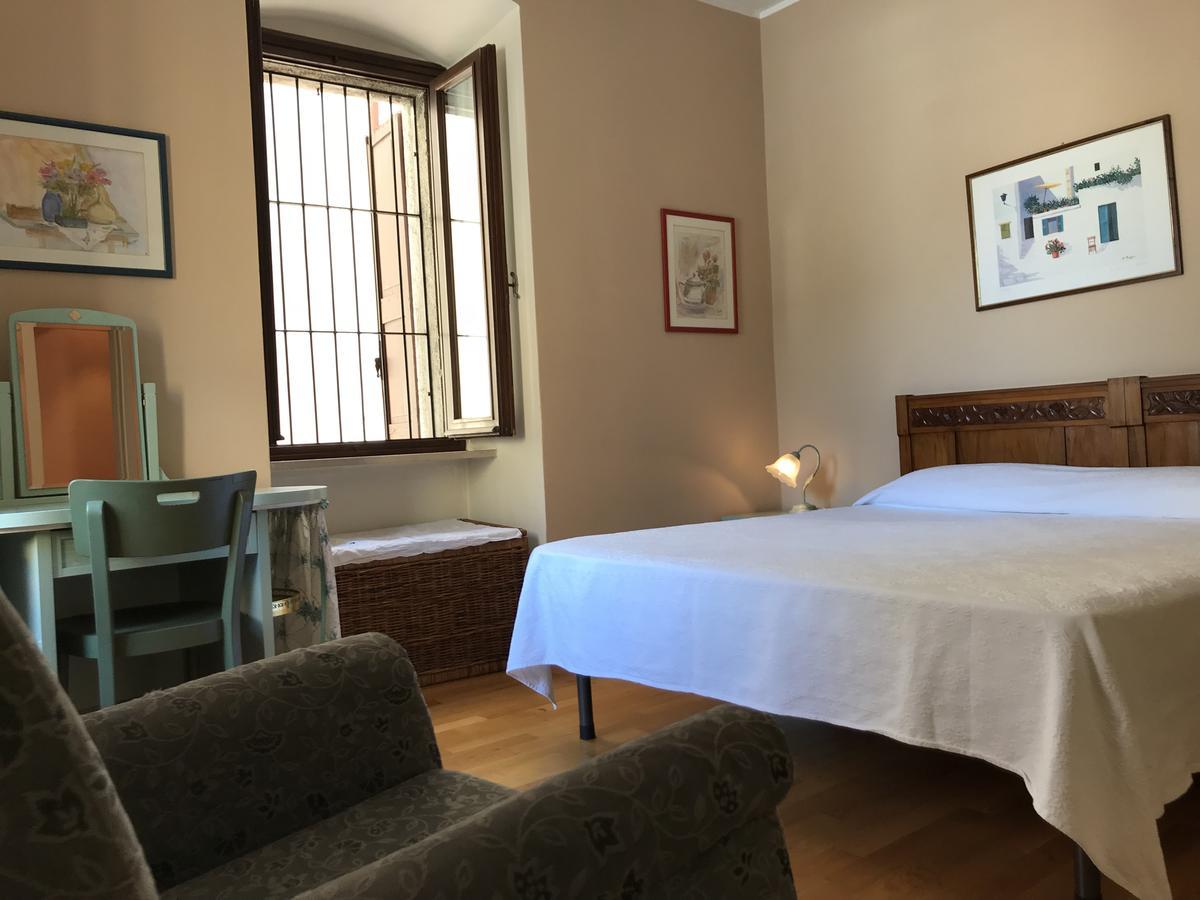 Palazzo Fregoso Lejlighed Garda  Eksteriør billede